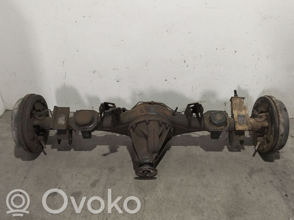 Nissan Terrano Hinterachsträger mit Reduzierstück