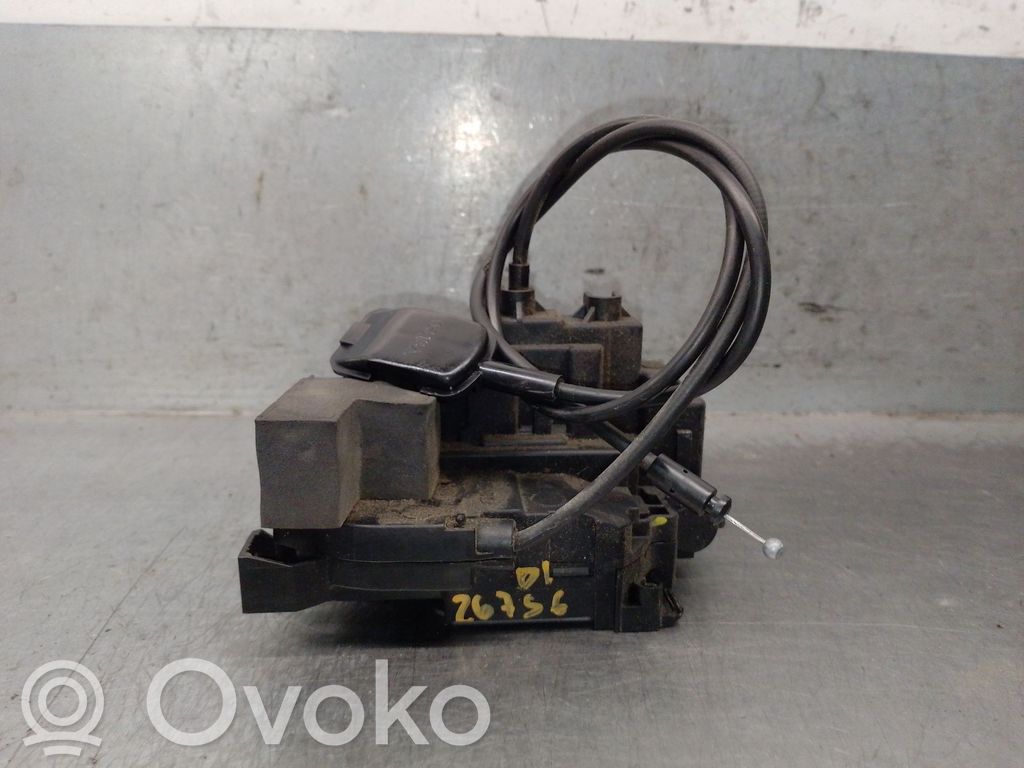 Renault Clio III Front door lock