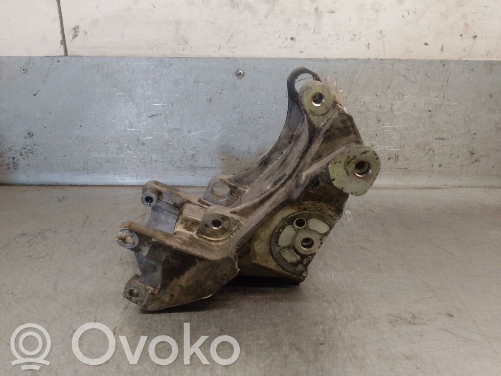 Peugeot Expert Mocowanie alternatora