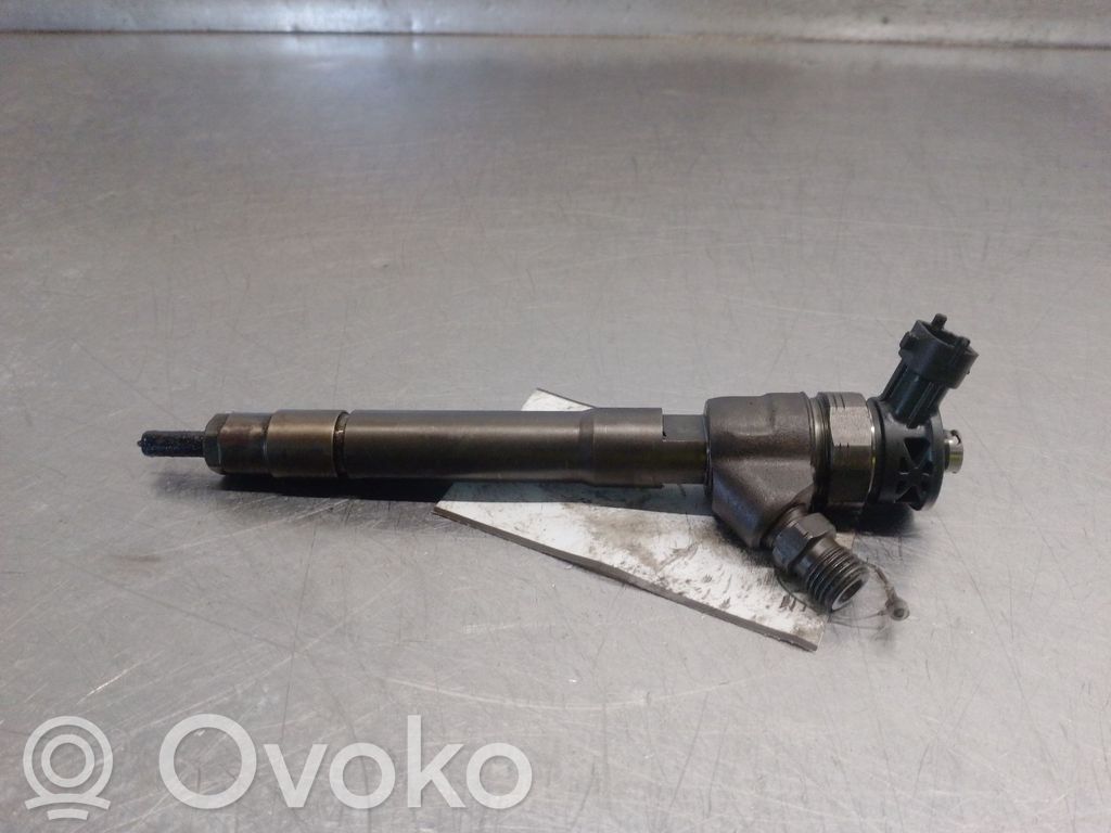 Nissan Qashqai Топливная форсунка 