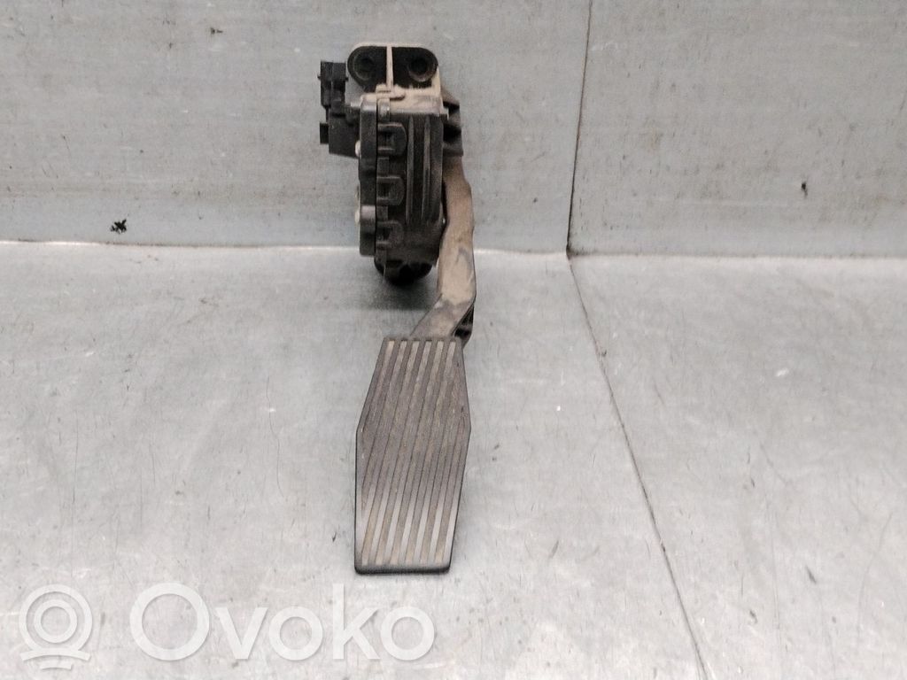Opel Astra G Kiihdytysanturi 