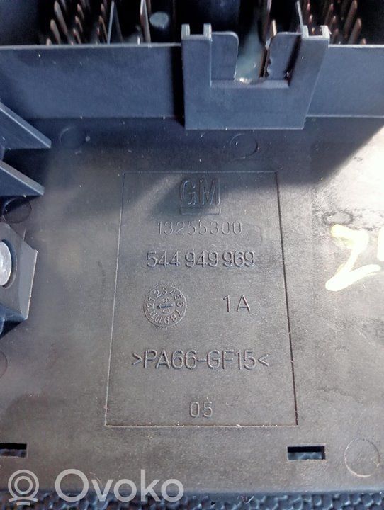 Opel Insignia A Módulo de fusible 