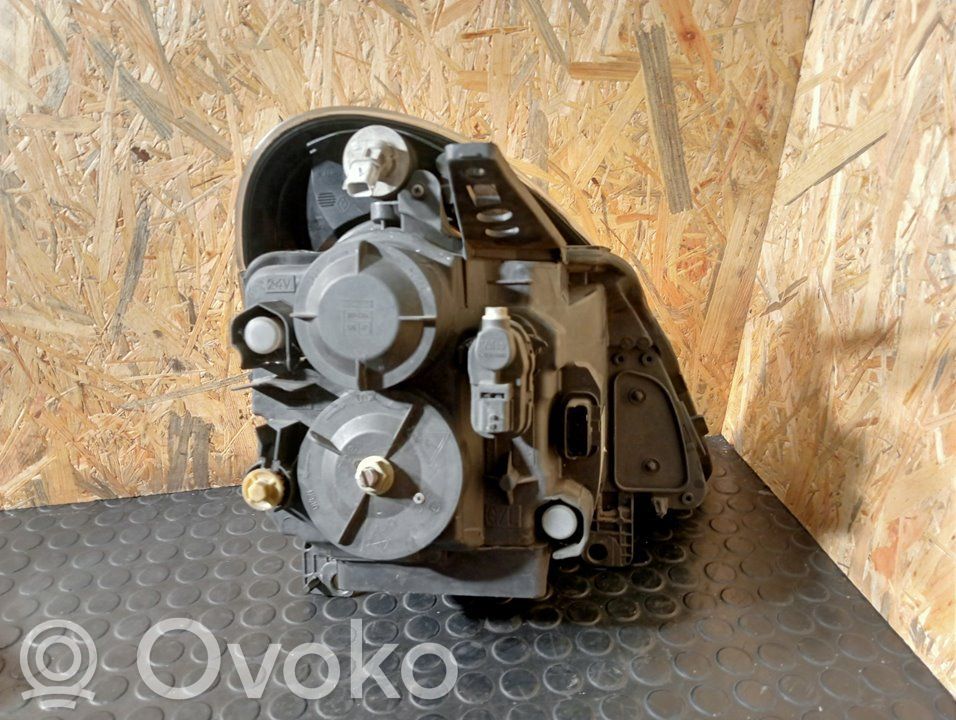 Scheinwerfer   8200652043