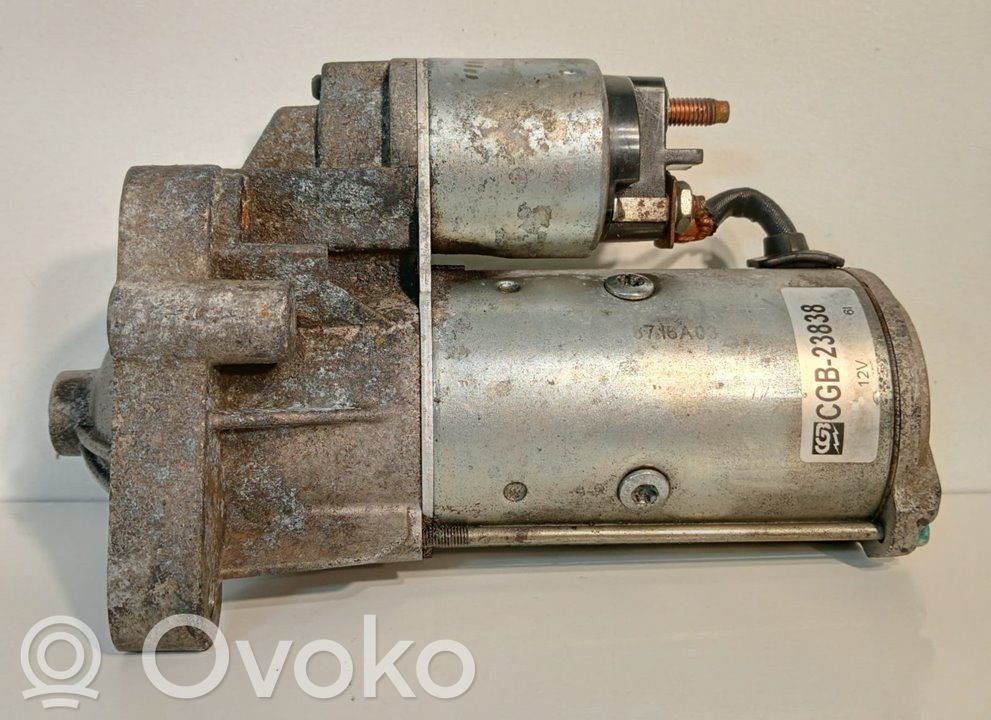 Opel Vivaro Motor de arranque 