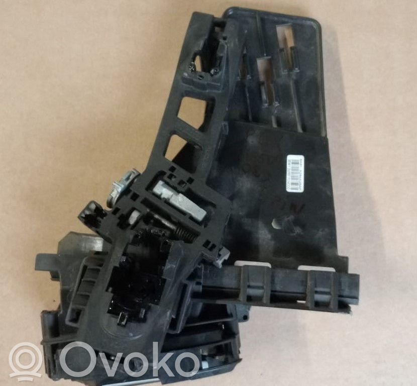 Ford C-MAX II Serratura portiera posteriore 