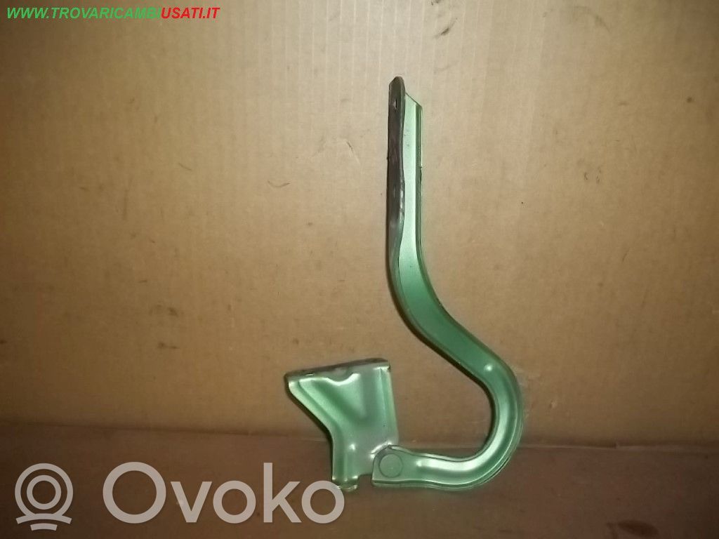 Suzuki Splash Dzinēja pārsega eņģe (-es) 