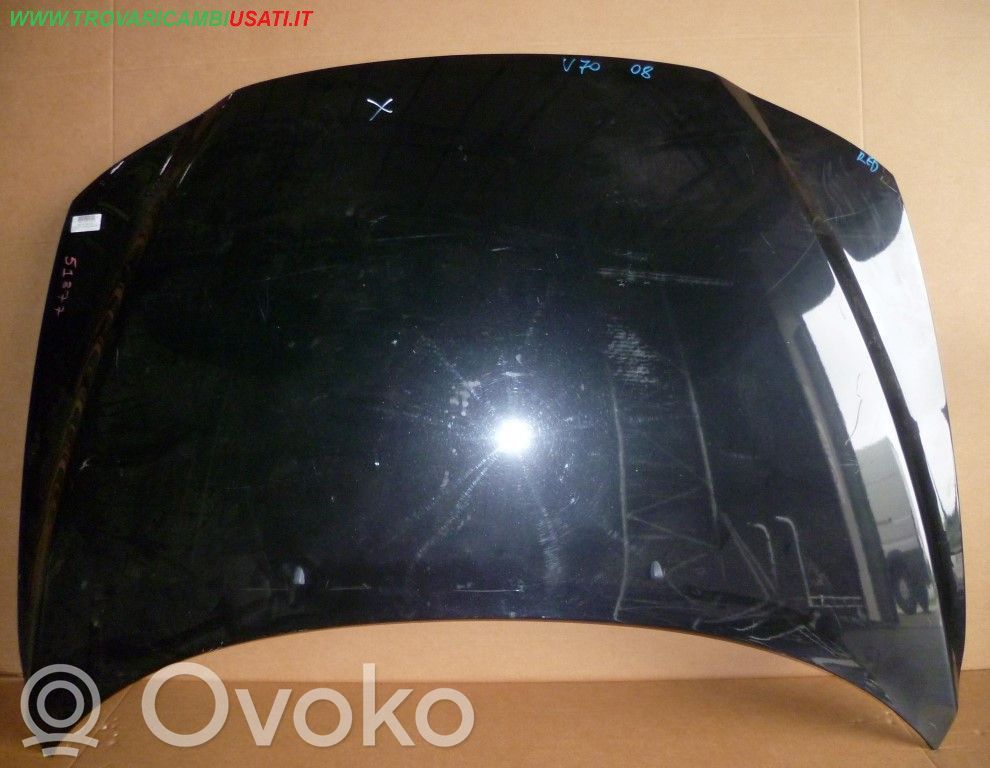 Volvo XC70 Konepelti 