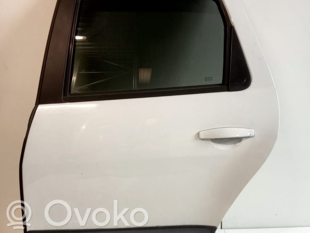 Dacia Duster Galinės durys 