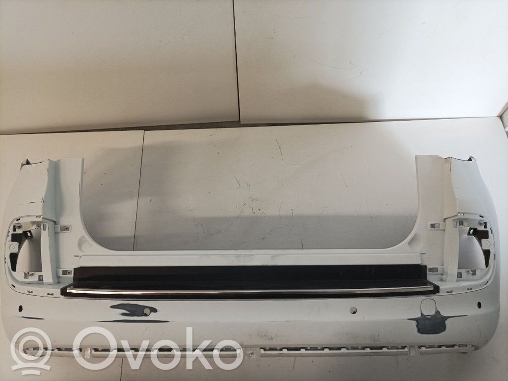 Fiat 500L Parachoques delantero 