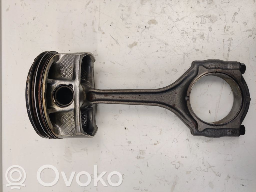 Chrysler Pacifica Piston with connecting rod 