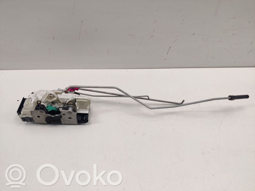 Dodge RAM 1500 DS Front door lock 