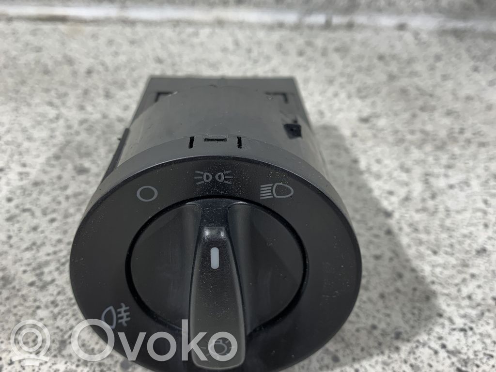 Skoda Roomster (5J) Light switch 