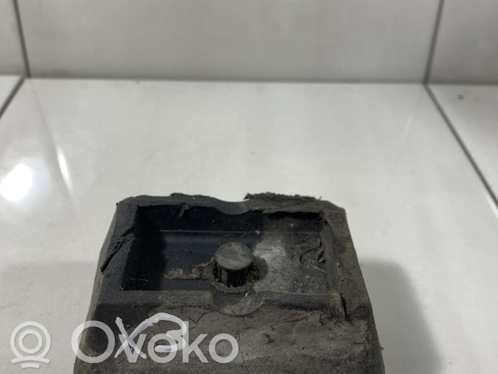 Jacking socket point   8268885L