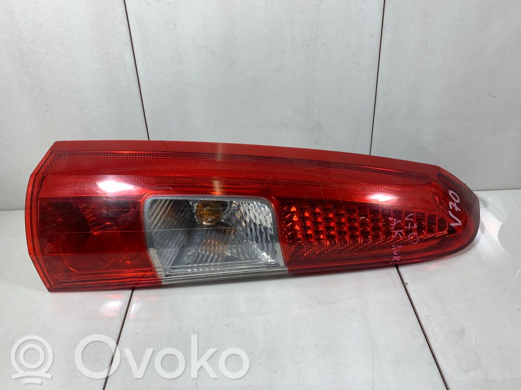 Volvo V70 Rear/tail lights 