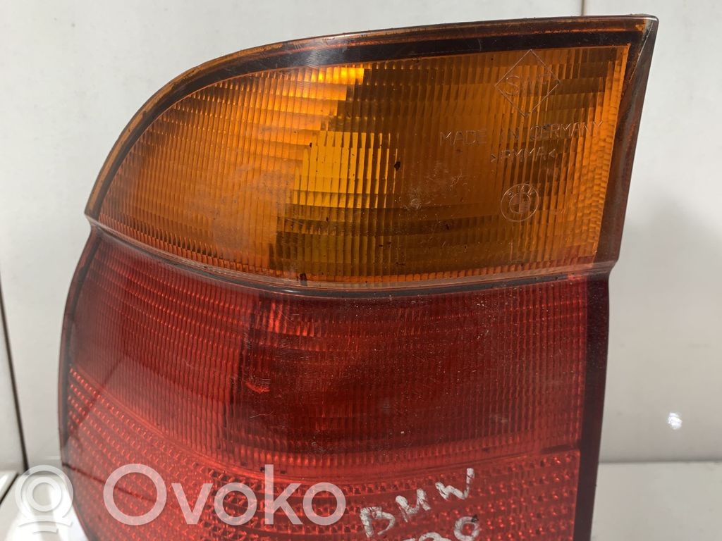 Rear/tail lights   8361671