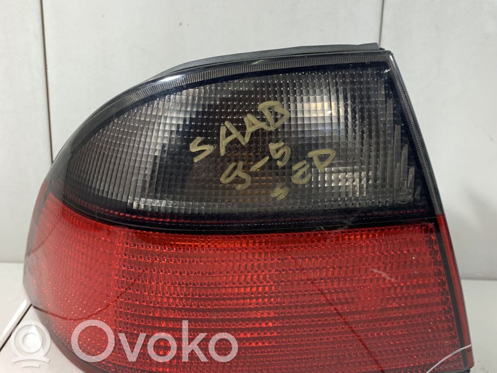 Saab 9-5 Aizmugurējais lukturis virsbūvē 