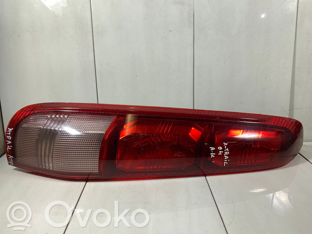 Nissan X-Trail T30 Lampa tylna 