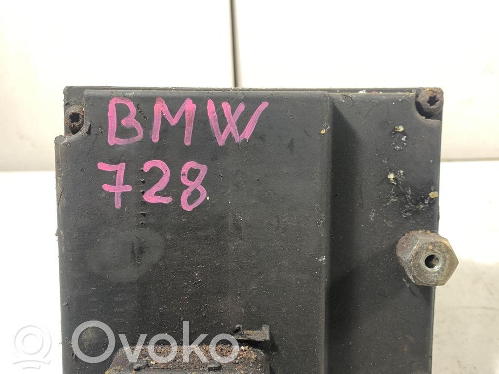 BMW 7 E38 ABS Blokas 