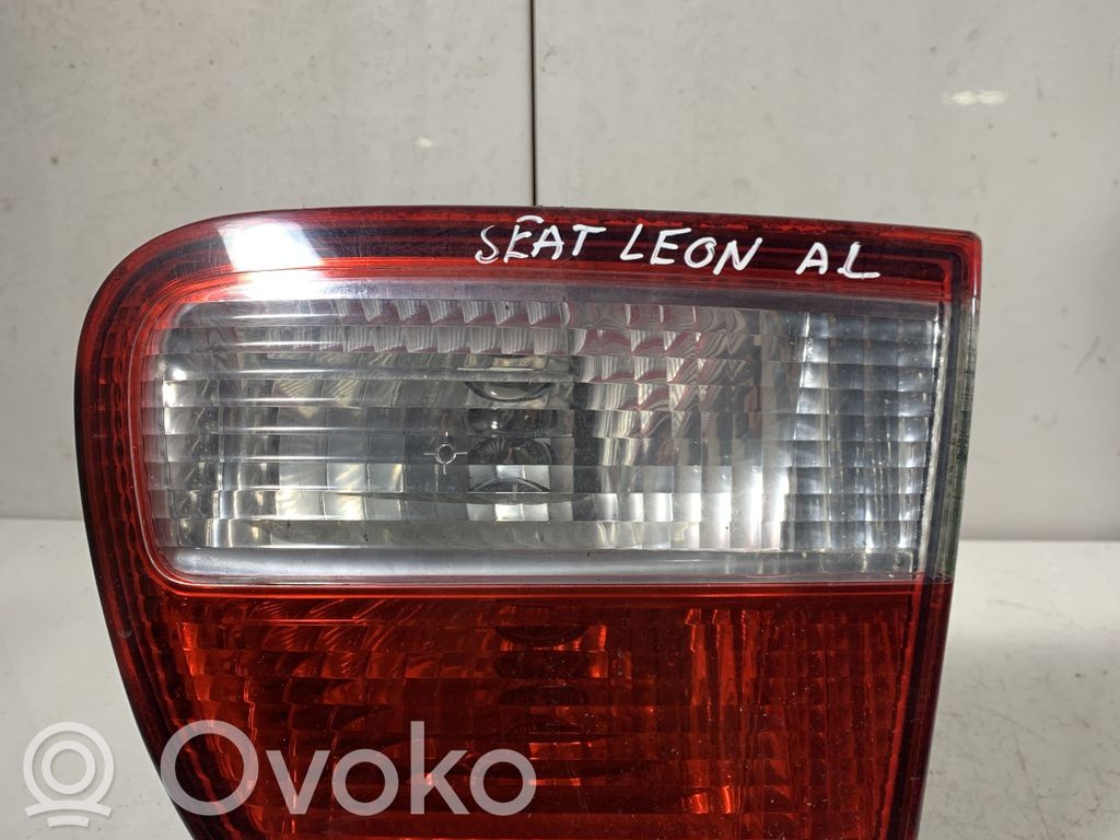 Seat Leon (1P) Tailgate rear/tail lights 