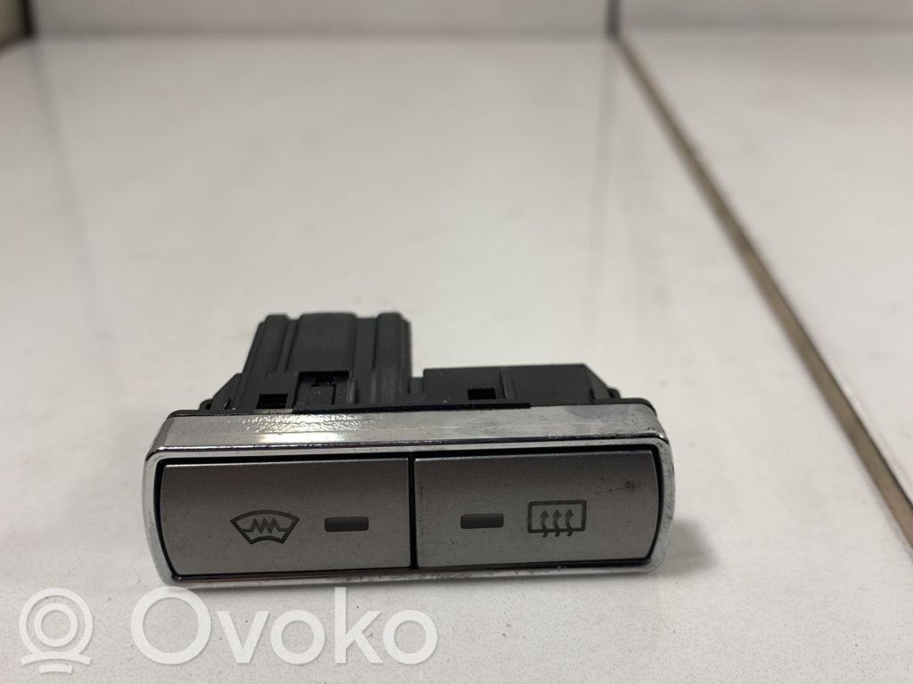 Windscreen/window heater switch   6M2T18K574
