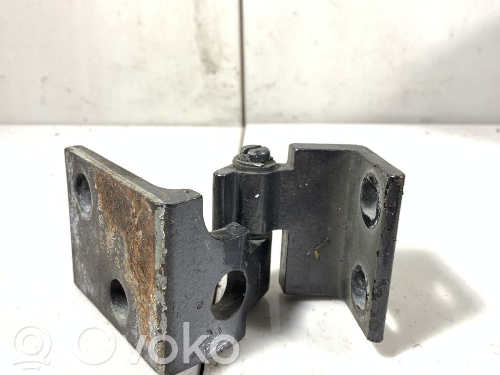Etuoven yläsarana   415182651529