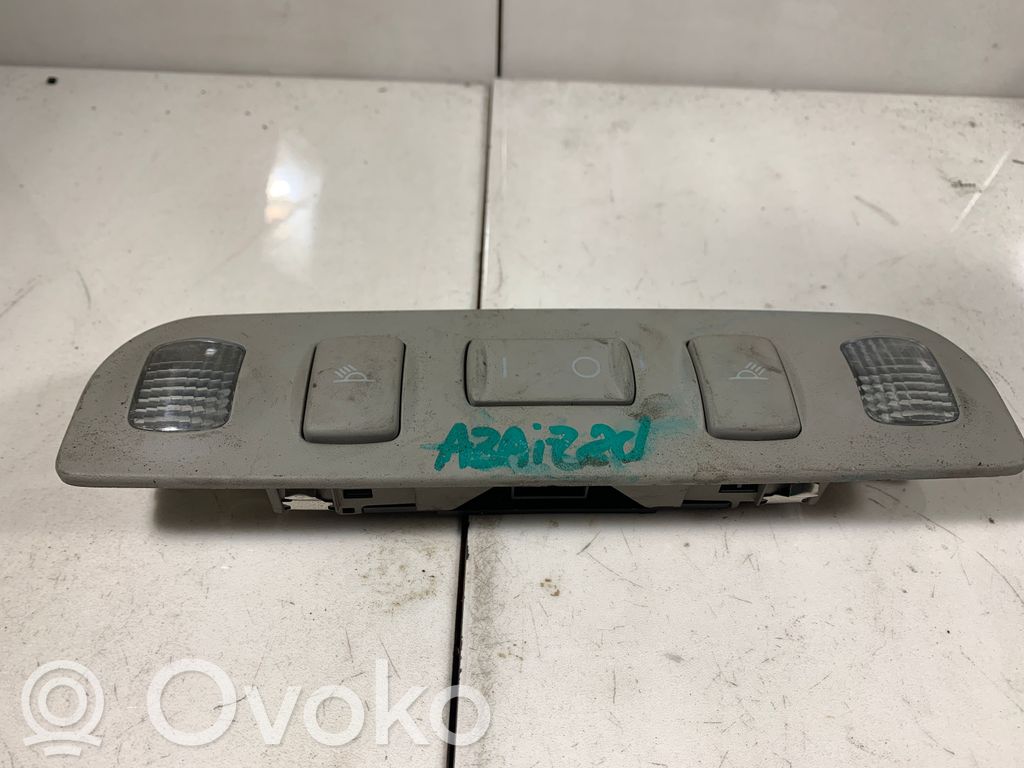 Audi A3 S3 8L Luz del asiento trasero 