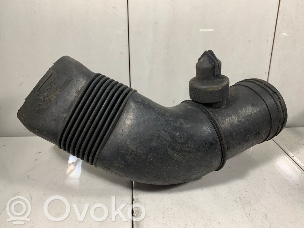 BMW 5 E39 Air intake duct part 