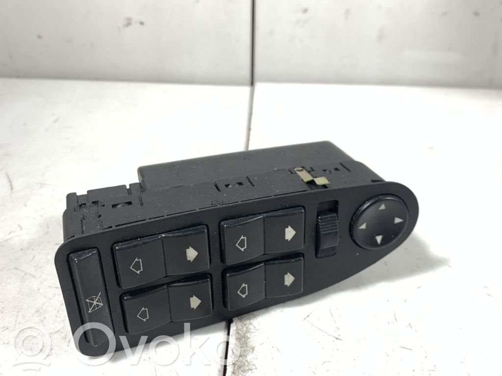 BMW 5 E39 Electric window control switch 