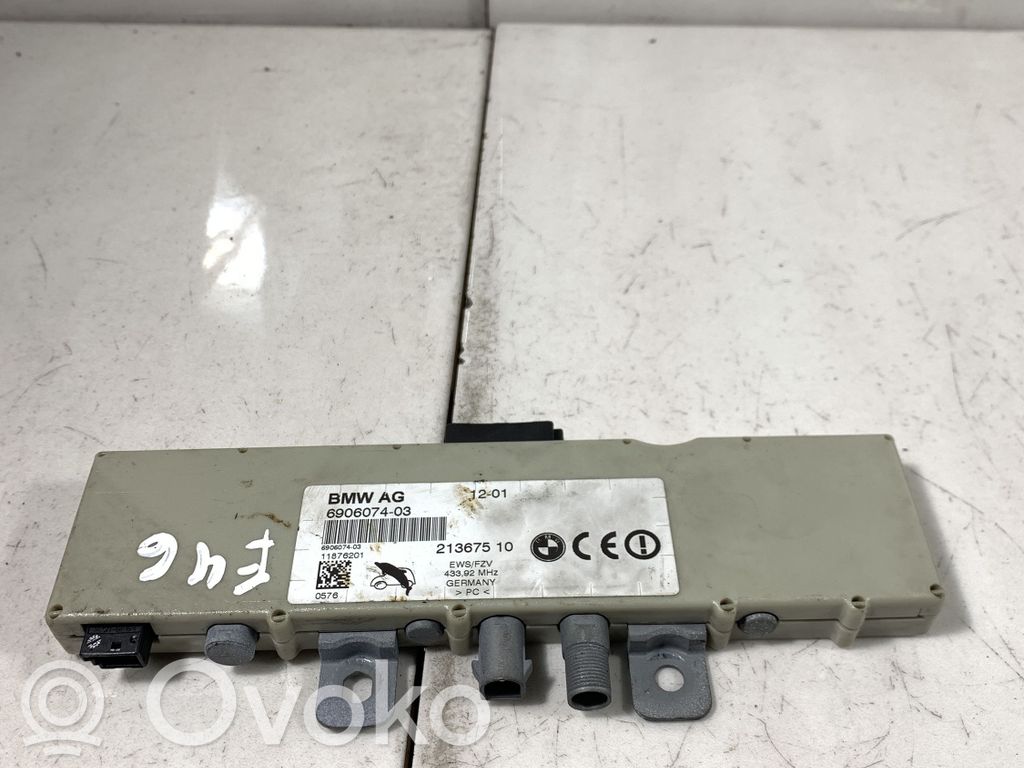 BMW 3 E46 Antenos stiprintuvas 