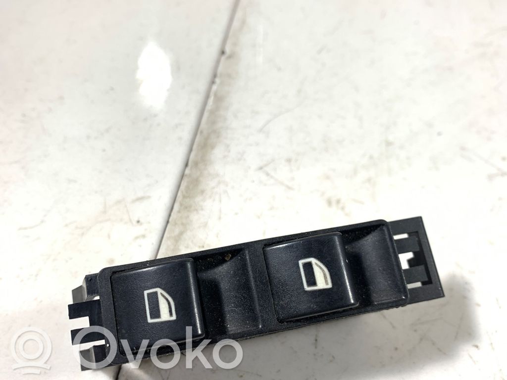 Electric window control switch   61318381514,03120220