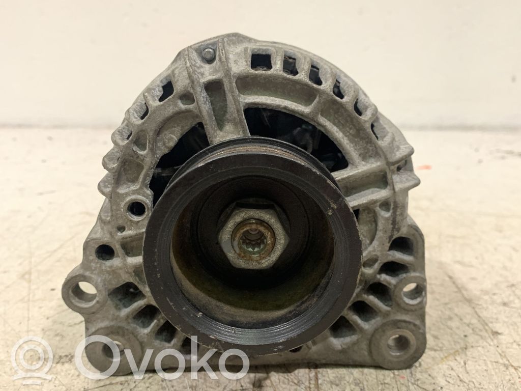 Volkswagen Golf IV Ģenerators 