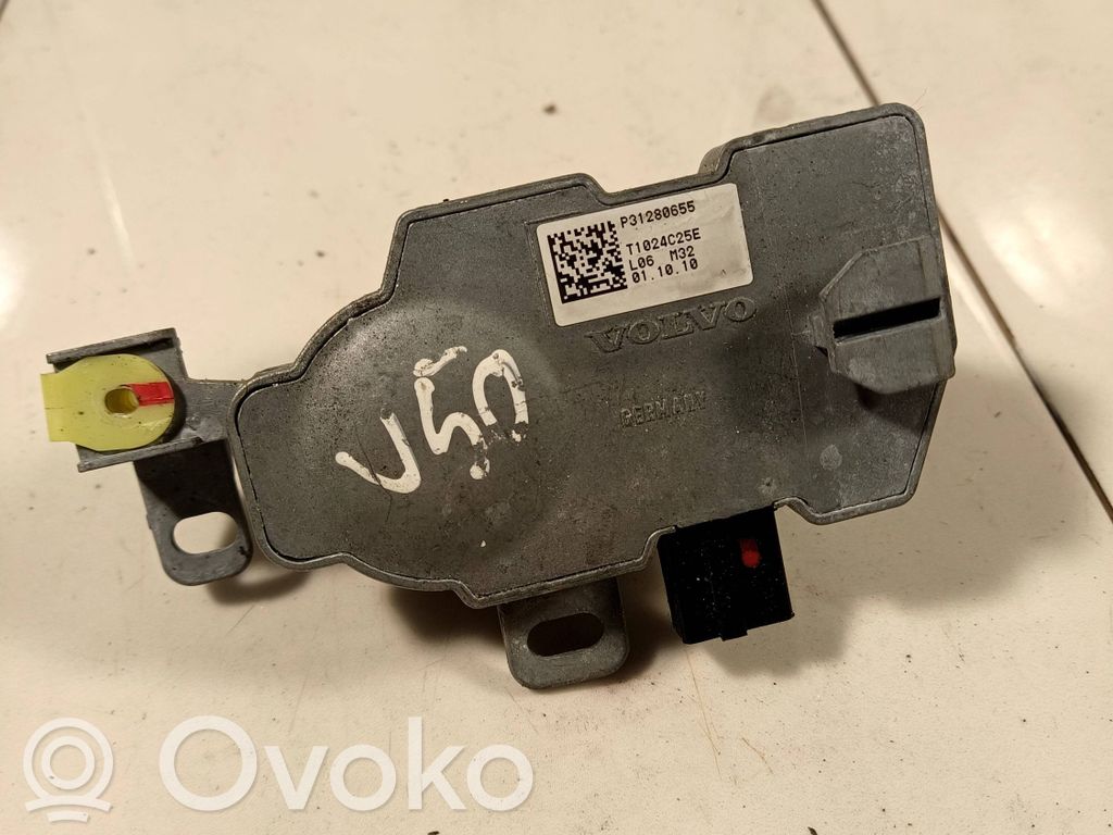 Volvo V50 Steering wheel lock 