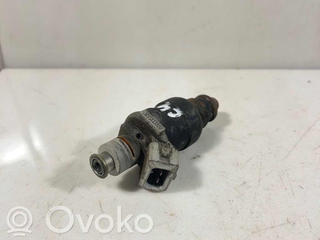 Audi A6 S6 C4 4A Inyector de combustible 