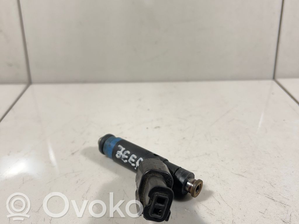 Jeep Grand Cherokee (WJ) Fuel injector 