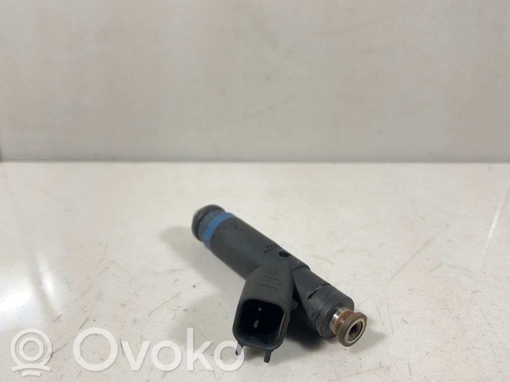 Jeep Grand Cherokee (WJ) Fuel injector 