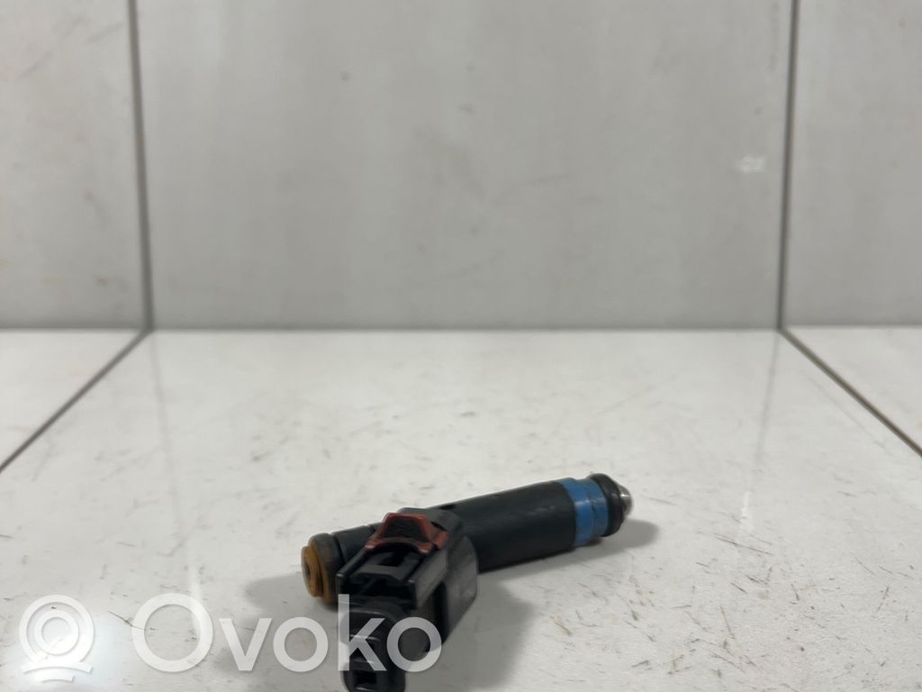 Jeep Grand Cherokee (WJ) Fuel injector 
