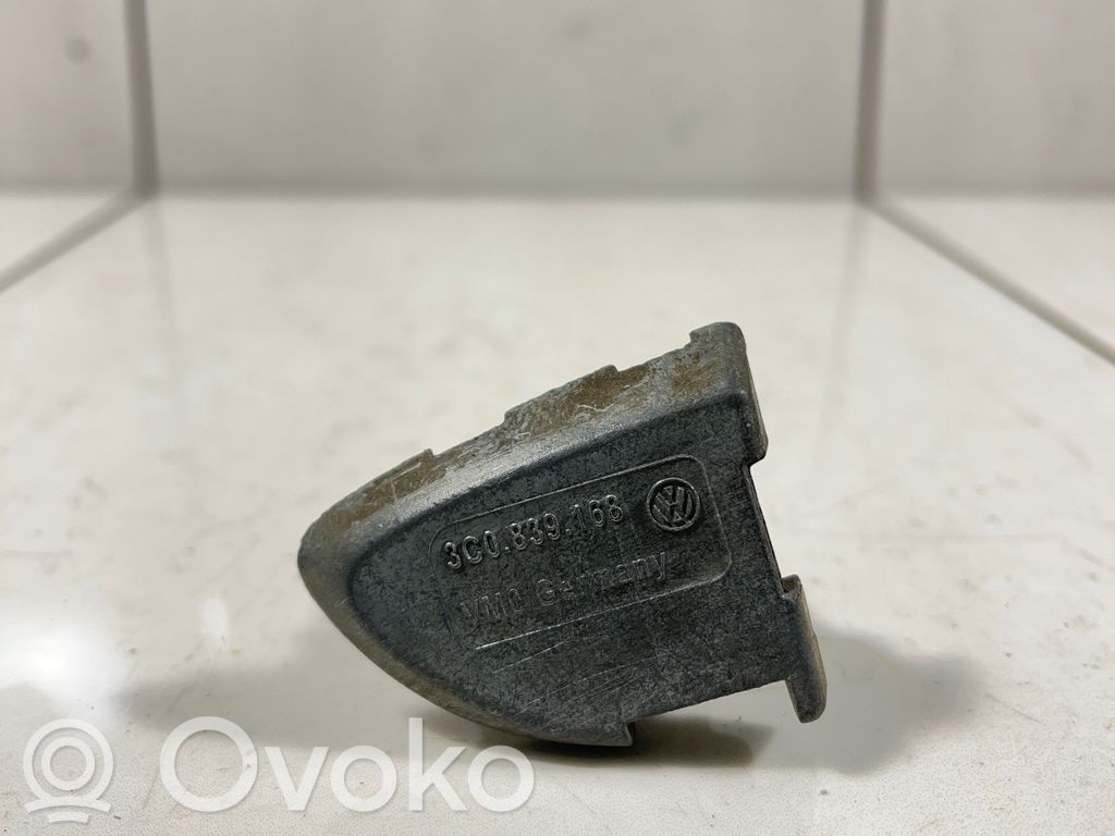 Volkswagen PASSAT B7 Osłona klamki drzwi przednich 