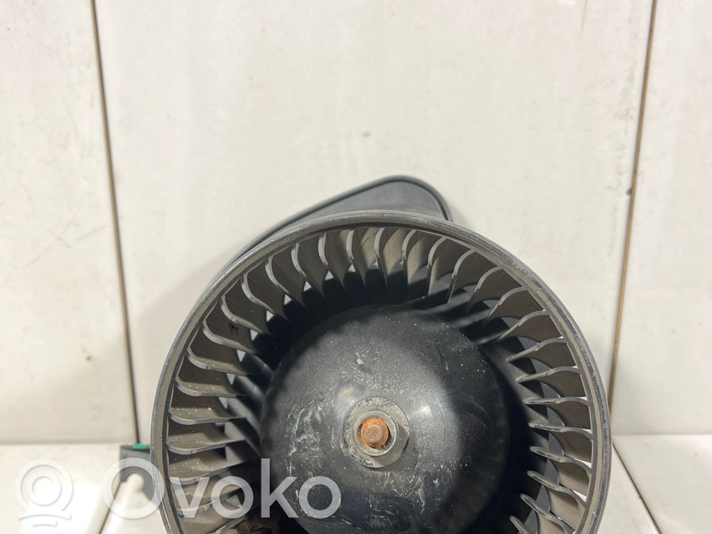 Opel Corsa D Mazā radiatora ventilators 