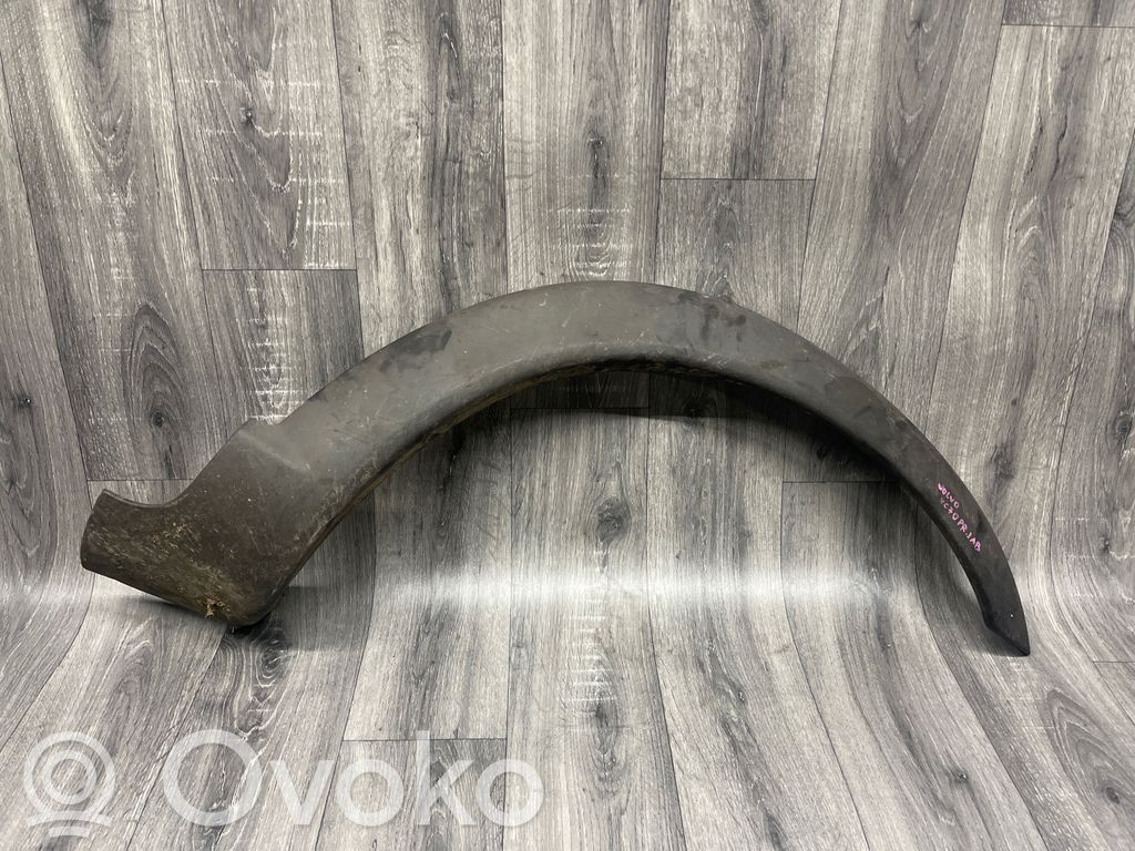 Volvo XC70 Front arch trim 