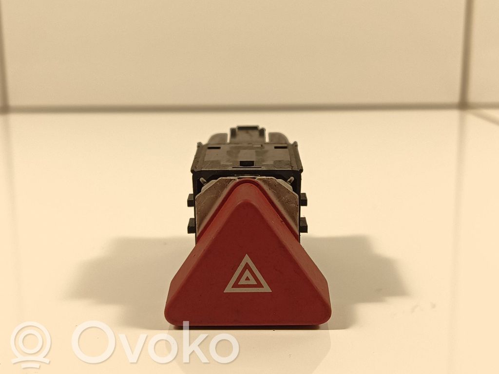 Volkswagen Golf Plus Hazard light switch 