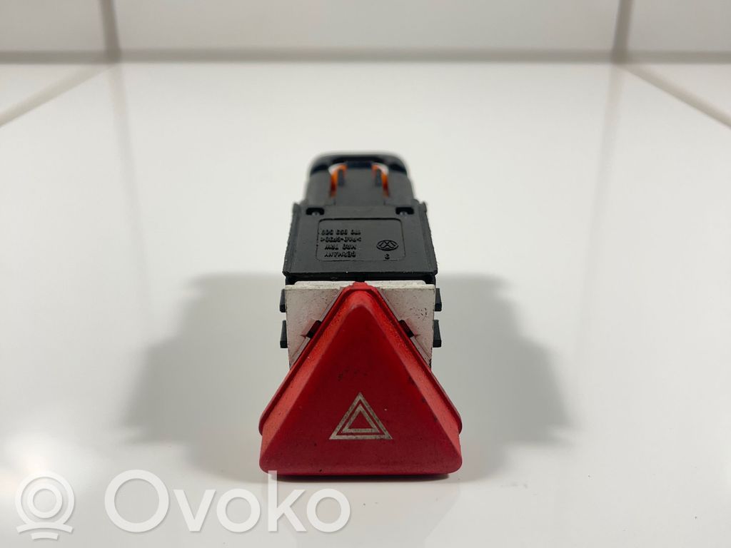 Volkswagen Golf V Hazard light switch 