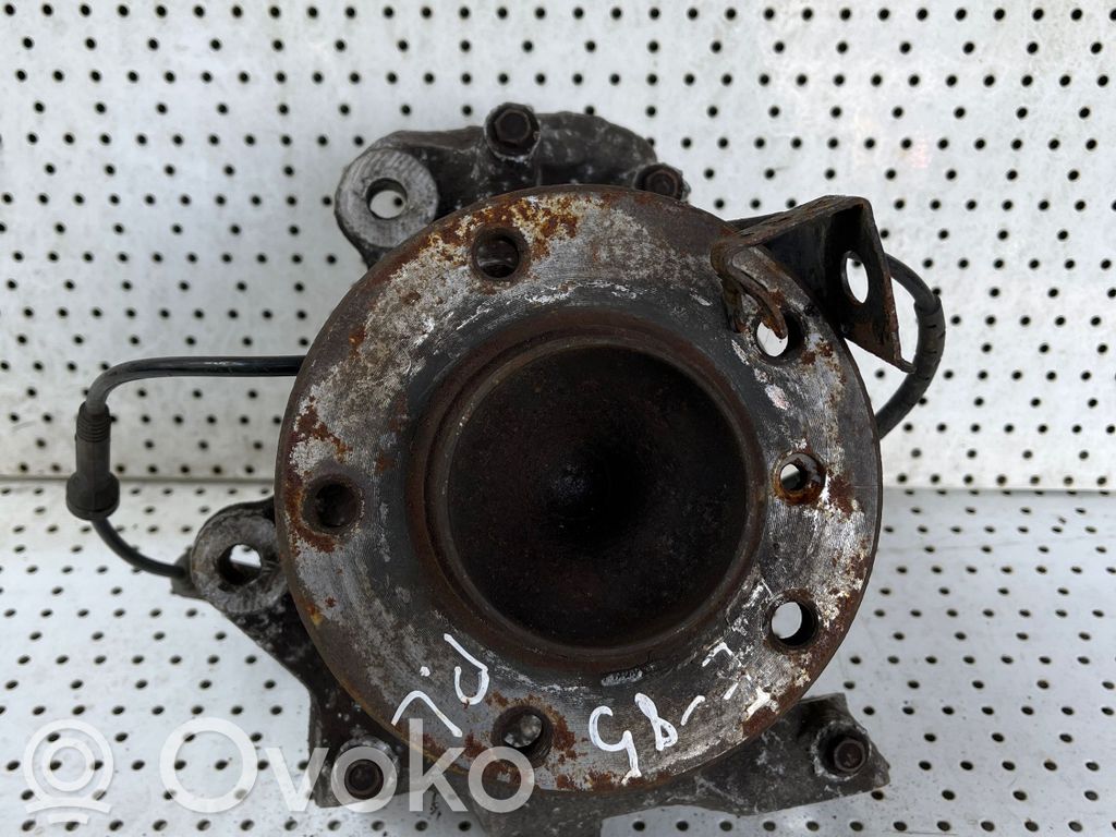 Achsschenkel vorne   6764444,122014