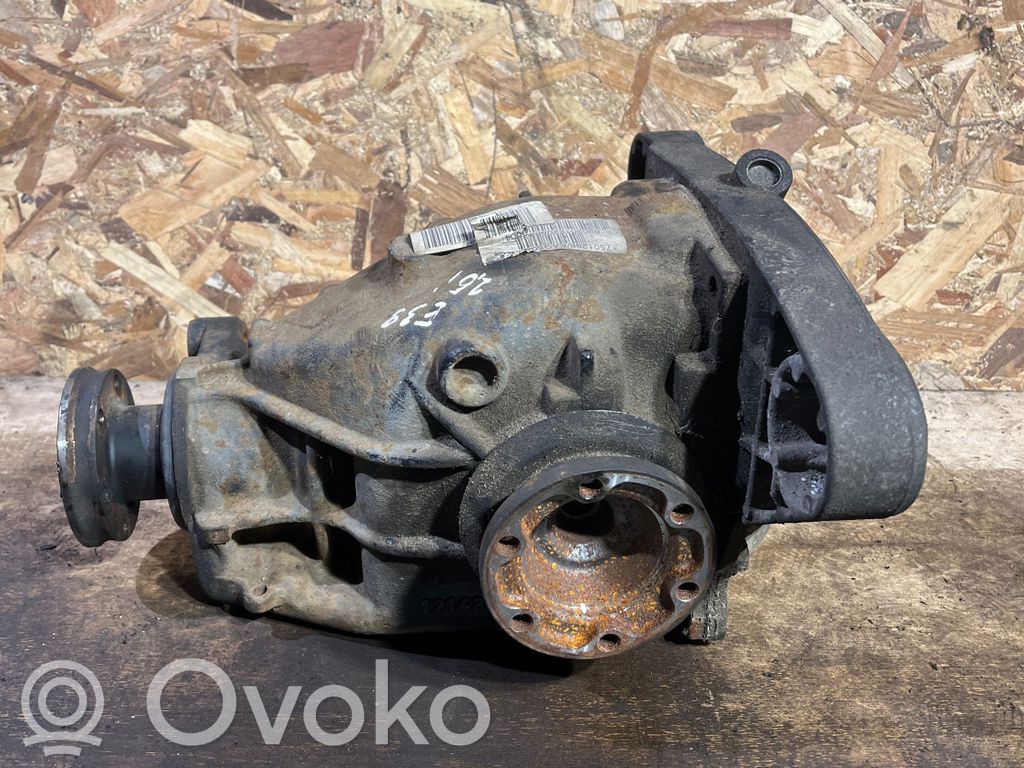 BMW 5 E39 Galinis reduktorius 