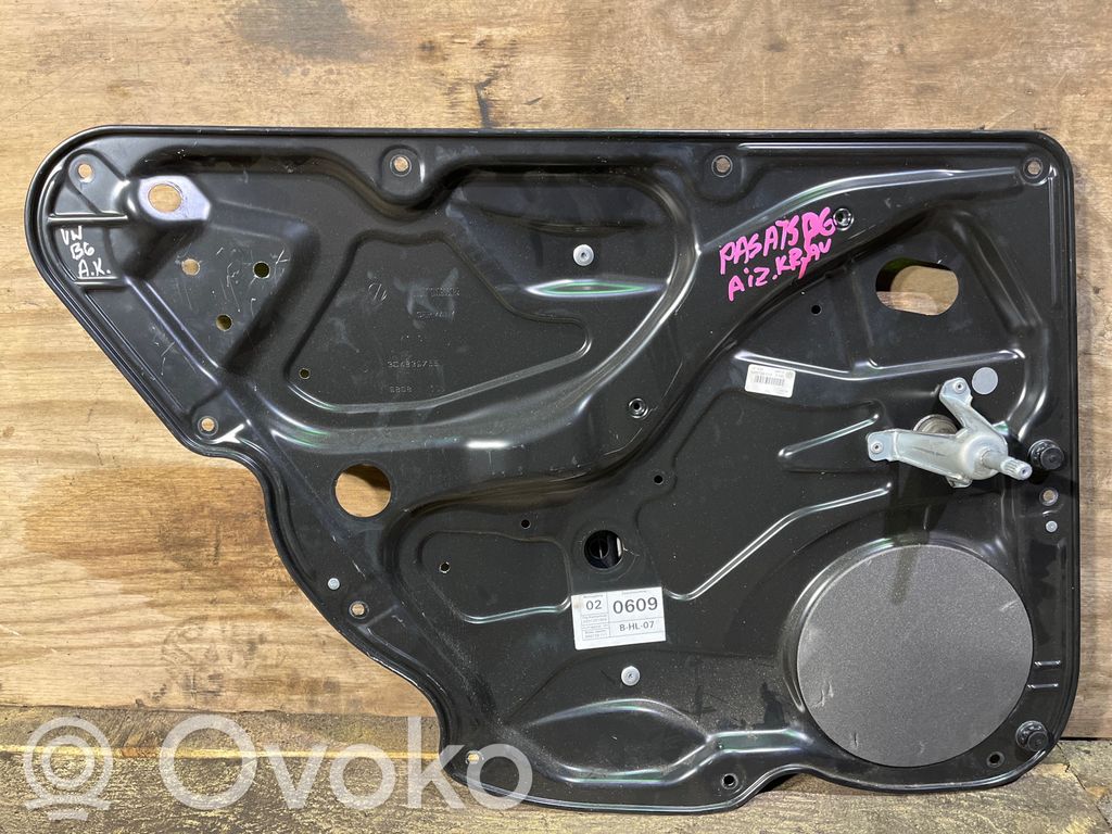 Volkswagen PASSAT B6 Elektryczny podnośnik szyby drzwi tylnych 