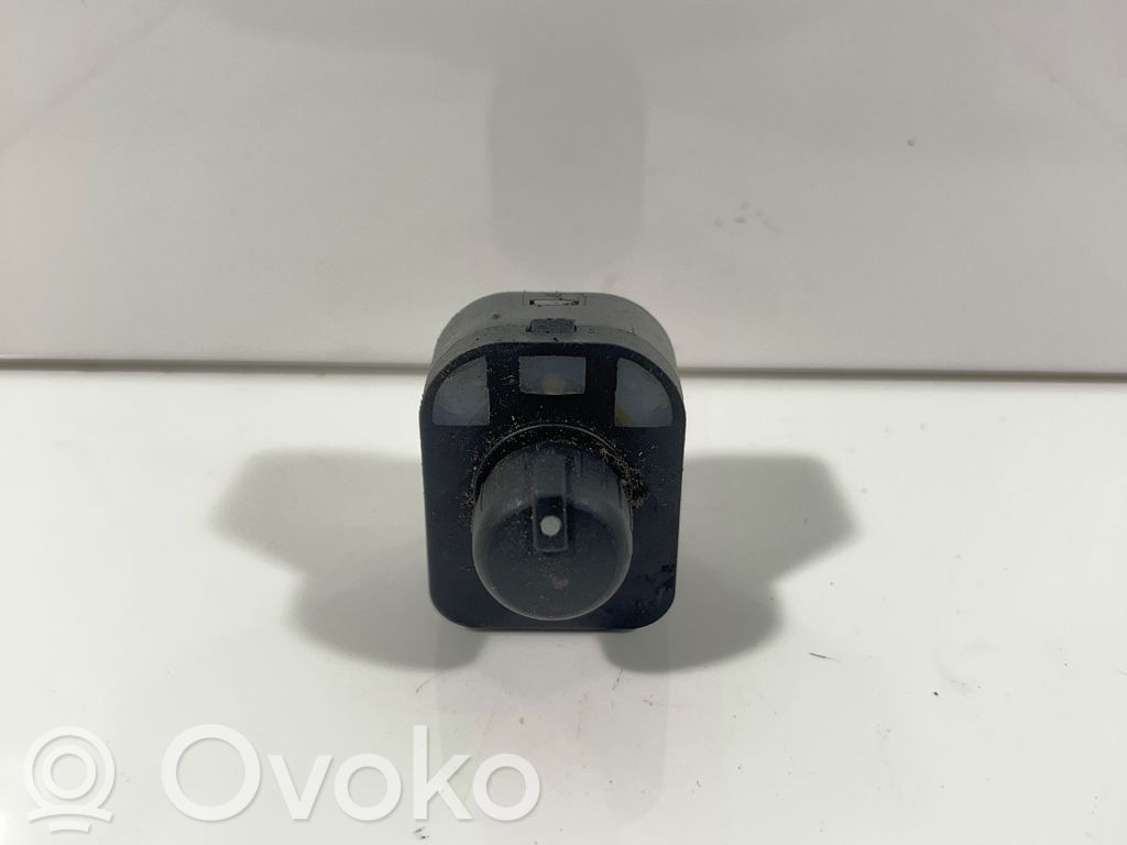 Audi A4 S4 B7 8E 8H Wing mirror switch 