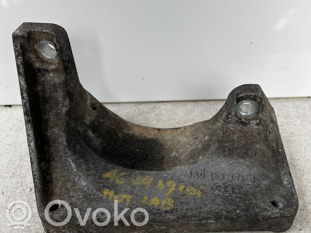 Audi A6 S6 C4 4A Engine mounting bracket 