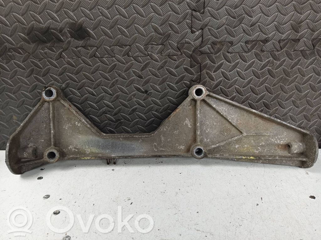 Audi A3 S3 8L Halterung Hinterachsgetriebe Differentialgetriebe 
