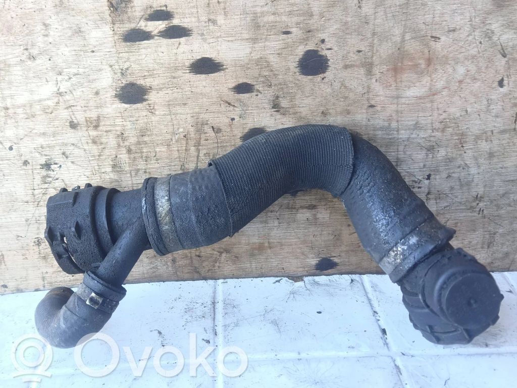 BMW X5 E70 Coolant pipe/hose 