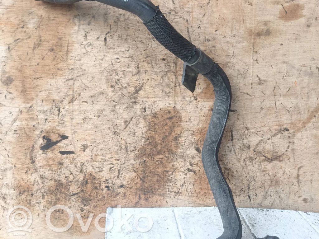 Audi Q7 4L Przewód / Wąż chłodnicy 