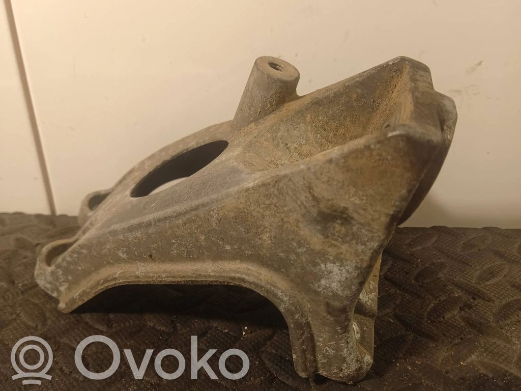 Audi A8 S8 D3 4E Gearbox mounting bracket 
